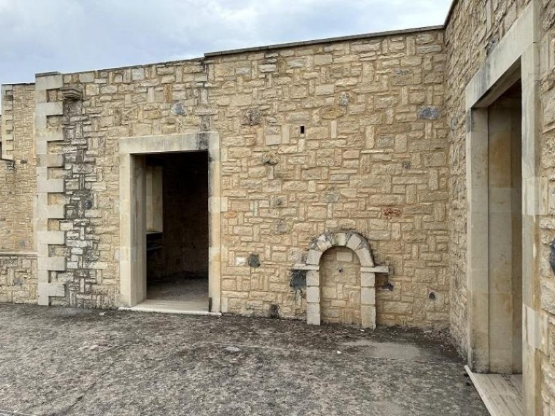 Armeni bei Rethymno Kreta, Armeni Rethymno: 4 Rohbau-Steinvillen auf großem Grundstück zu verkaufen Haus kaufen